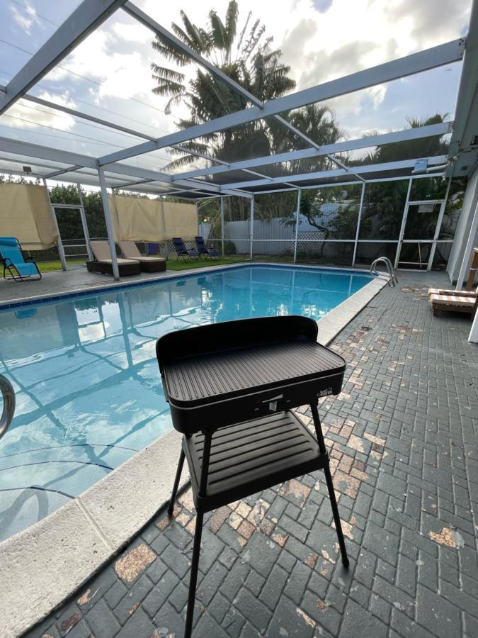 Pool Vacation Villa Hollywood Exterior foto